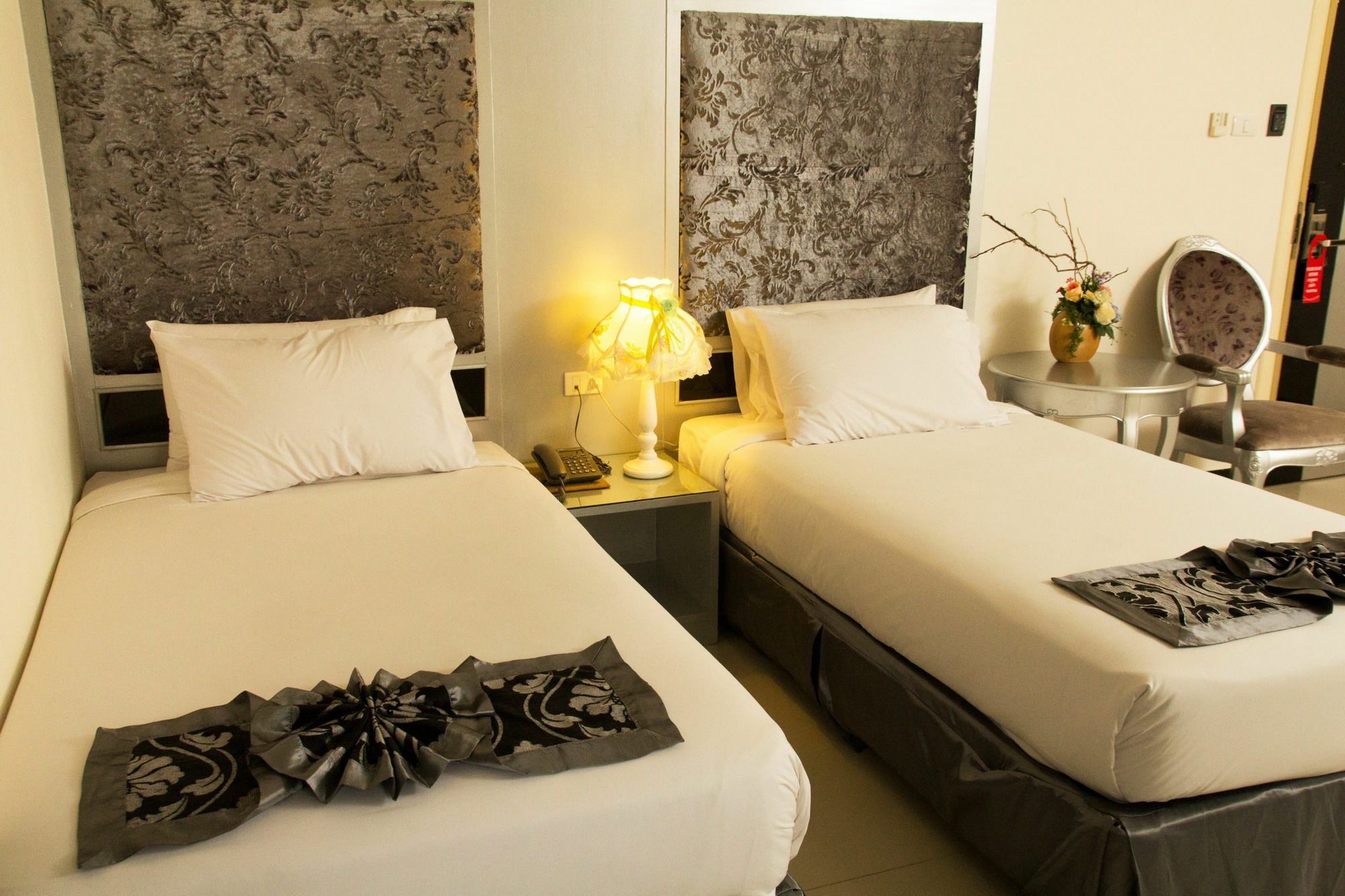 Pattaya International Lodge エクステリア 写真